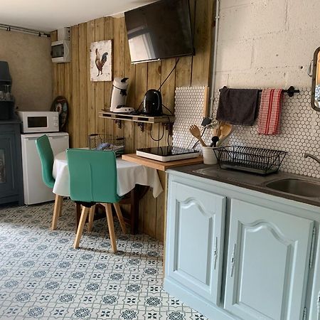 Petit Gite A La Ferme Des Buttons Rosnay  Exterior foto